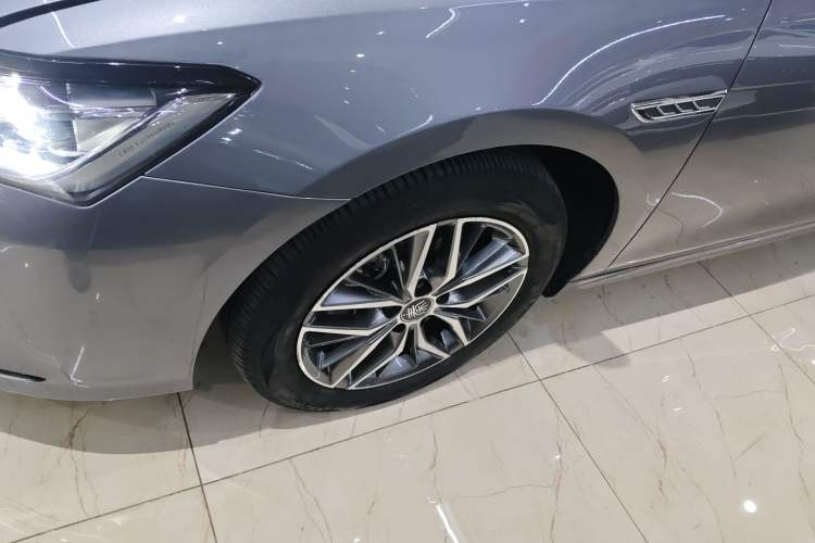 Used BYD Qin PLUS 2024 HONOR Edition DM-i 120KM Leading Model
