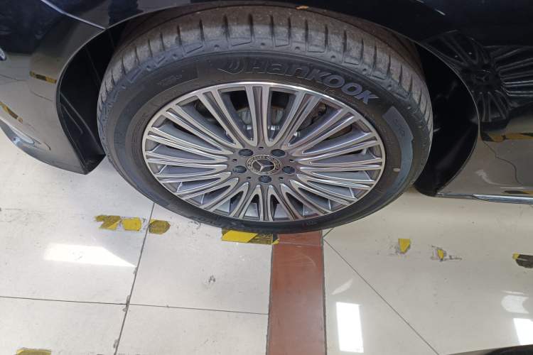 Used Mercedes-Benz E-Class 2023 E 300 L Luxury Model
