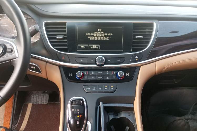 Used Buick LaCrosse 2016 28T Luxury Version