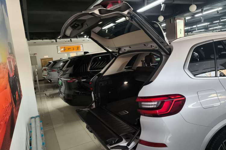 Used BMW X5 2019 xDrive40i M Sport Package
