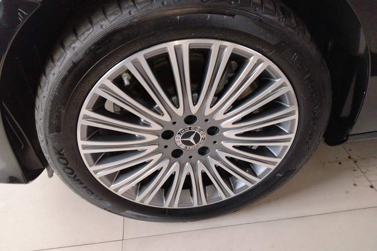 Used Mercedes-Benz E-Class 2022 E 300 L Stylish Model
