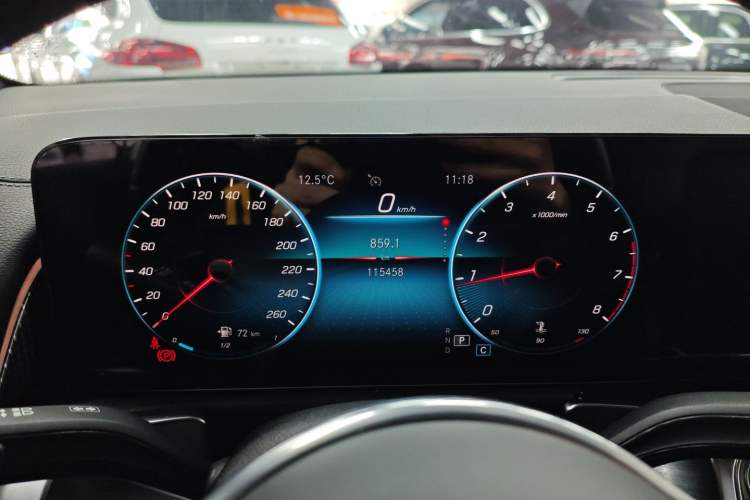 Used Mercedes-Benz GLB 2021 GLB 200 Fashion Model