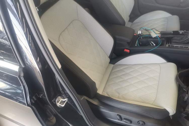 Used Volkswagen Magotan 2023 2 Million Units Commemorative Edition 330TSI DSG Luxury Version
