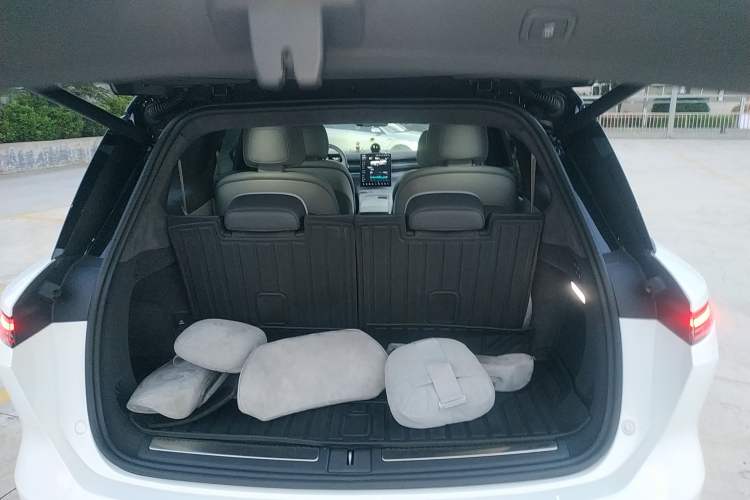 Used Nio ES8 2024 75 kWh
