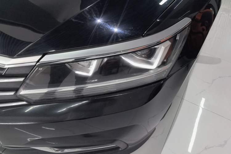 Used Volkswagen Passat 2016 330TSI DSG Luxury Edition
