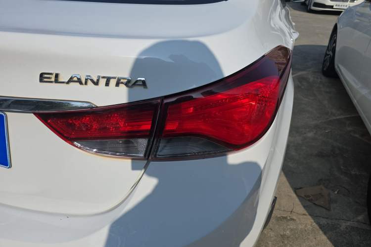 Used Hyundai Elantra 2016 1.6L Automatic Smart Version
