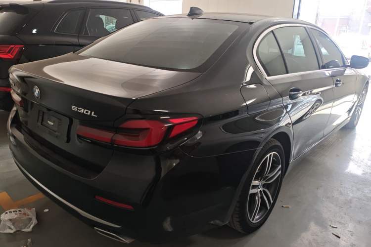Used BMW 5 Series 2022 Second Facelift 530Li Leading Edition Luxury Package
