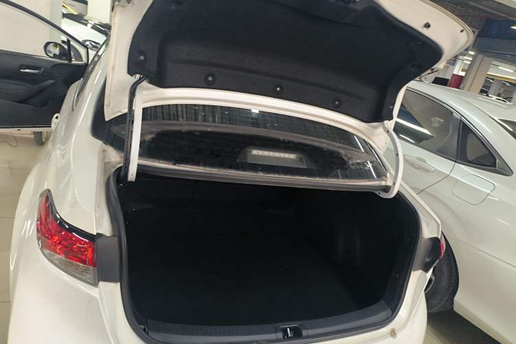 Used Toyota Levin 2023 185T CVT Luxury Edition
