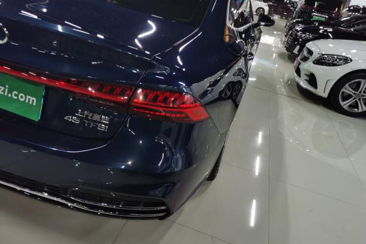 Used Audi A7L 2022 45 TFSI S-line Dream-Building Edition
