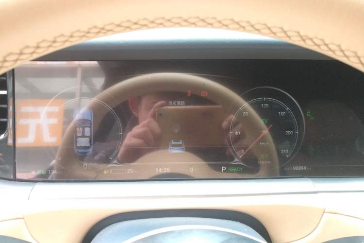 Used VOYAH FREE 2021 Four-Wheel Drive Standard Range-Extended Exclusive Luxury Package
