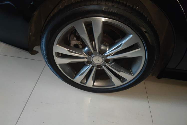 Used Mercedes-Benz E-Class 2015 E 260 L Sport & Fashion Model
