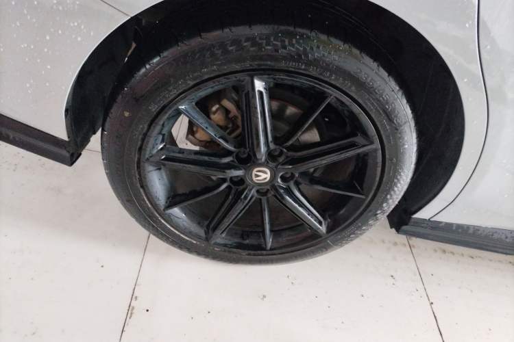 Used Changan UNI-V 2022 1.5T Prestige Version