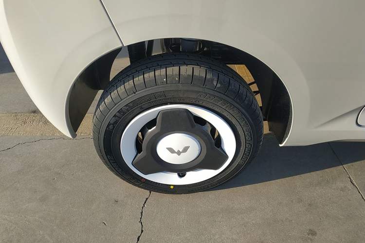 Used Wuling Hongguang MINIEV 2024 3rd Generation 215km Youth Edition
