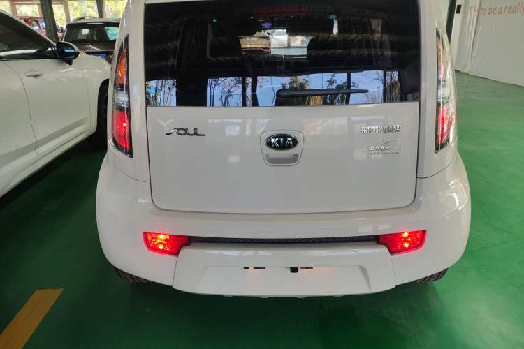 Used Kia Soul 2013 1.6L AT GL
