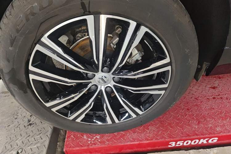 Used Volvo XC60 2022 B5 4x4 Zhiya Luxury Edition
