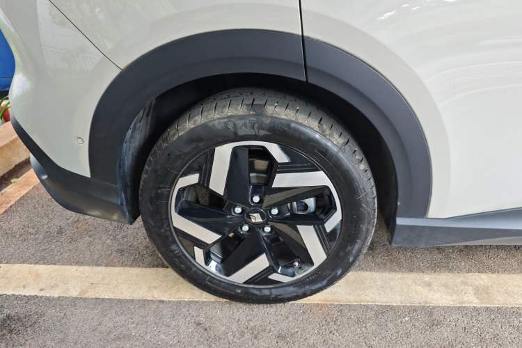 Used Baojun Yunhai 2024 600km Pure Electric Version
