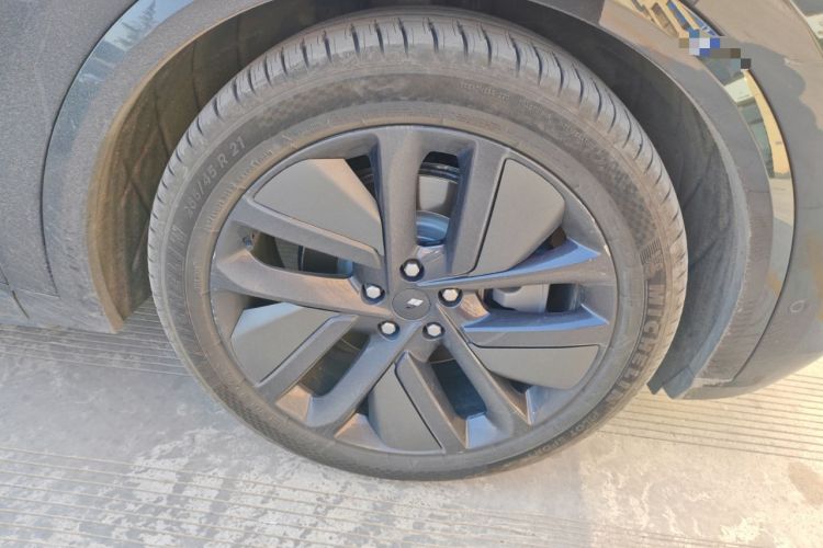 Used Li Auto L9 2024 Ultra Model
