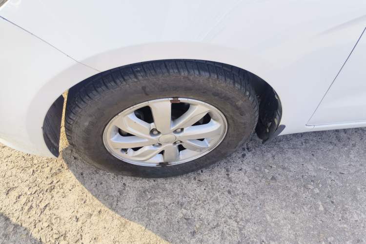 Used Kia K2 2015 Hatchback 1.4L AT GLS Cool Edition
