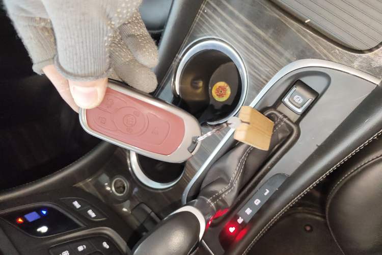 Used Buick Envision 2018 20T Two-Wheel-Drive Elite Model
