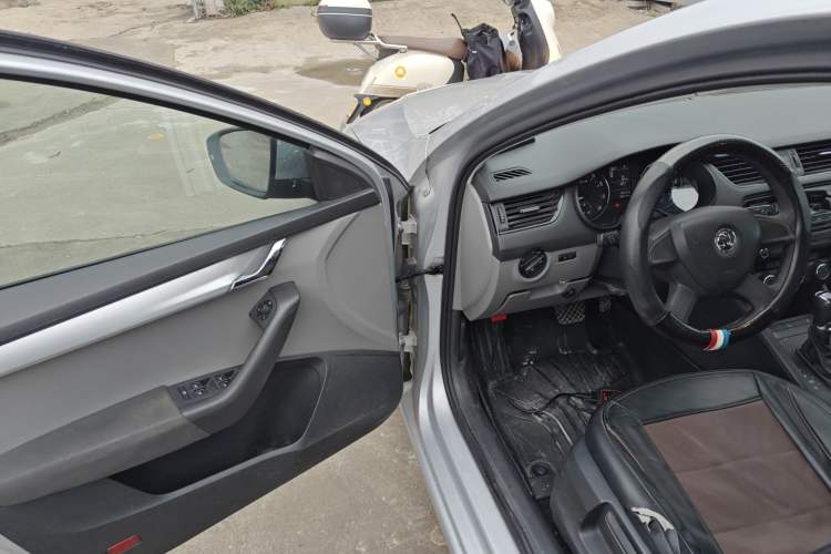 Used Skoda Octavia 2015 1.6L Automatic Eado Edition
