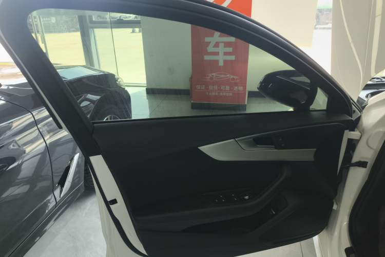 Used Audi A4L 2020 40 TFSI Fashion Dynamic Model
