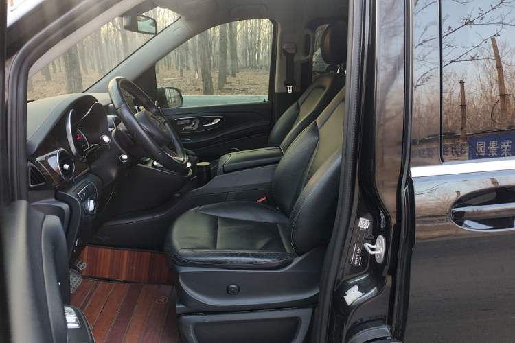 Used Mercedes-Benz V-Class 2017 V 260 L Prestige Extended Edition