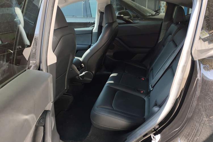 Used Tesla Model Y 2022 Rear-Wheel-Drive Version