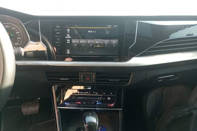 TDK.VehicleDetails.img