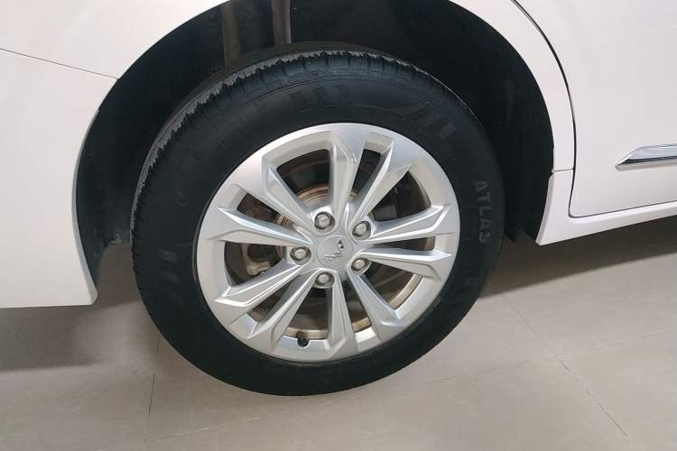 Used Wuling Jiachen 2022 1.5T Manual Light Enjoyment Dynamic Version
