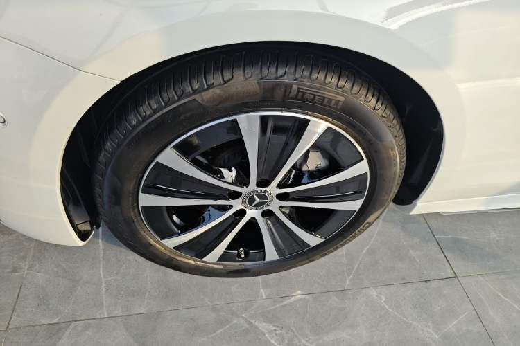 Used Mercedes-Benz E-Class New Energy 2022 Second Facelift E 350 e L Plug-in Hybrid Sports Sedan
