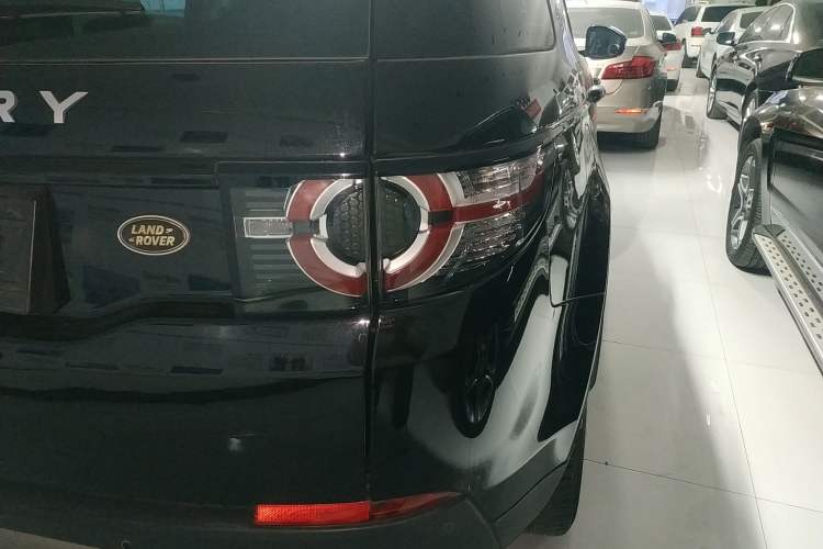 Used Land Rover Discovery Sport 2018 240 PS SE Version