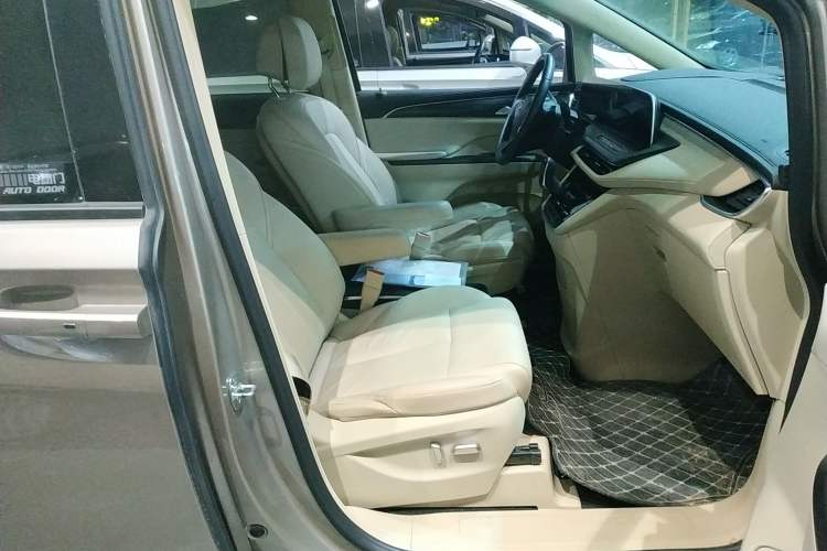 Used Buick GL8 2023 ES Lu Zun Deluxe Model