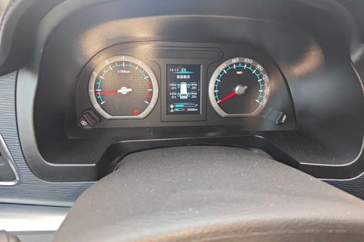 Used FORTHING Lingzhi 2020 M5 1.6L Luxury 7-Seater