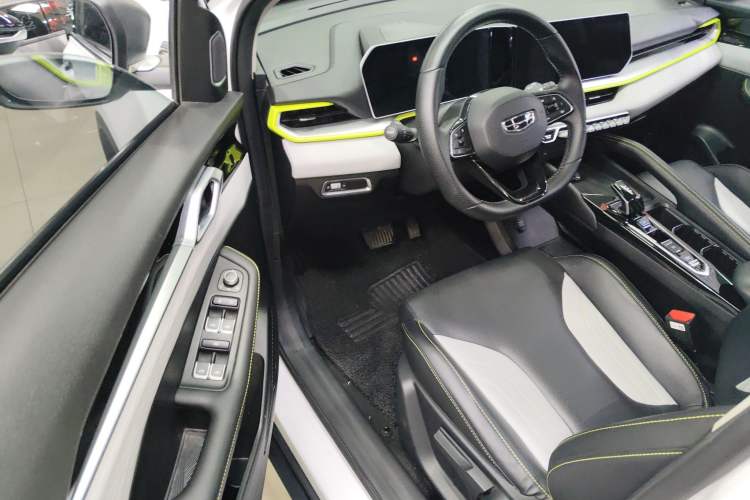 Used Geely Auto Coolray 2022 Bin Yue COOL 1.5TD DCT Hot Engine Edition
