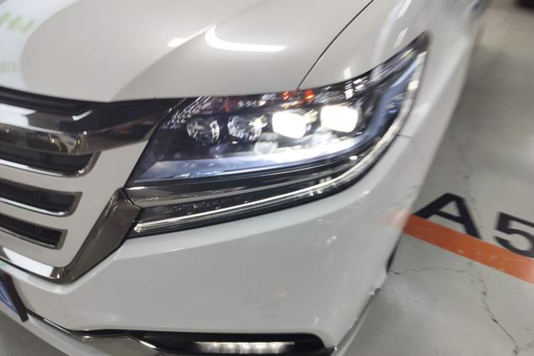 Used Honda Elysion 2019 2.0L Hybrid Luxury Edition
