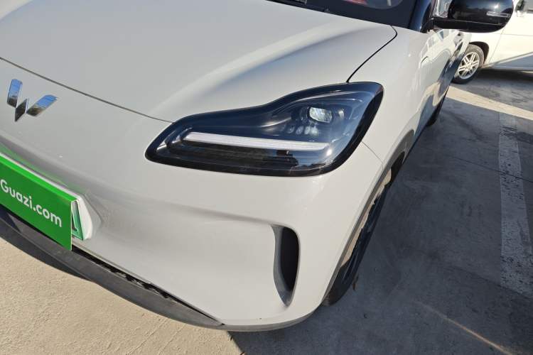 Used Wuling Bingo PLUS 2024 330 km Range Five-Seater Version
