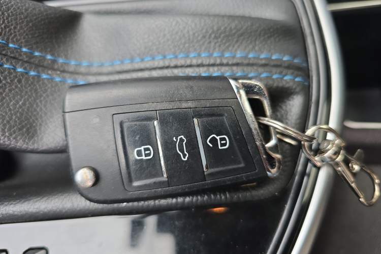 Used Peugeot 308 2019 1.6L Automatic Luxury Version China V Standard