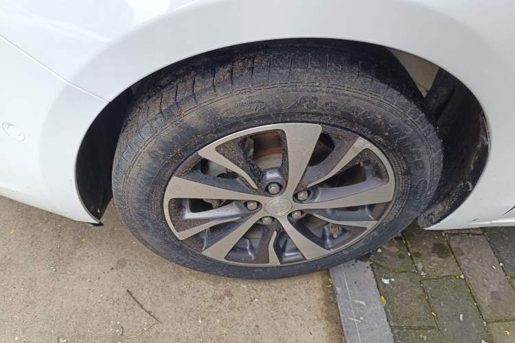 Used Buick Excelle GX 2018 18T Automatic Flagship Model
