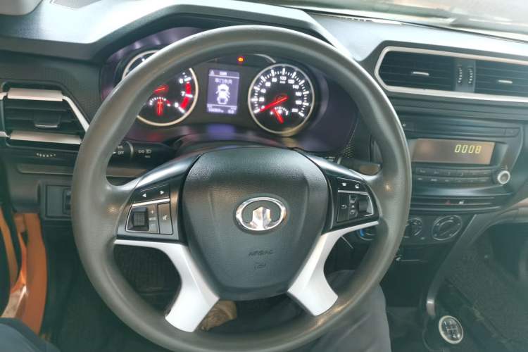 Used Great Wall Wingle 5 2020 2.4L Gasoline Two-Wheel Drive Value Edition Big Double Cab China VI Standard 4K22D4M
