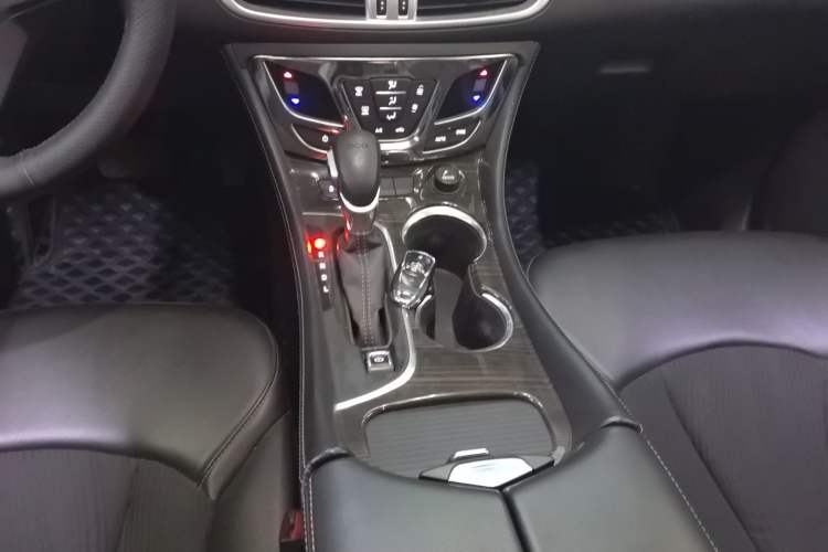 Used Buick Envision 2020 20T Two-Wheel Drive Leading Version
