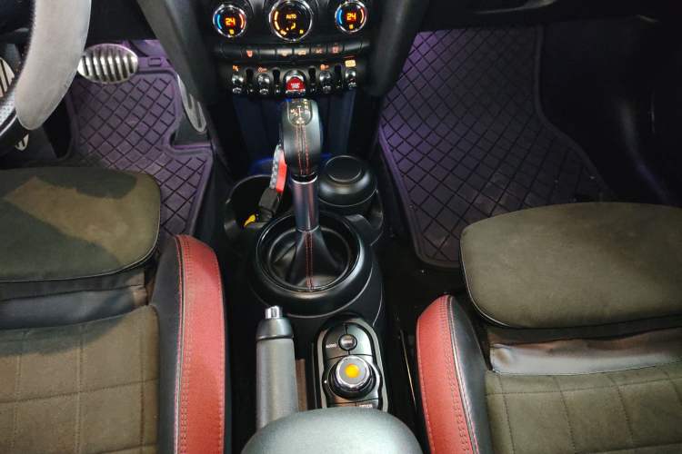 Used  MINI 2017 2.0T COOPER S Racing Enthusiast Five-Door Edition
