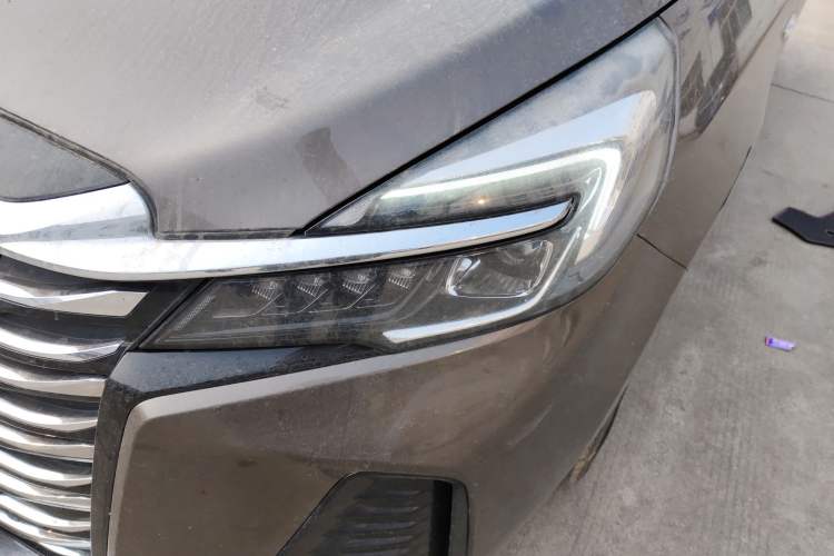 Used Buick GL8 2023 Land Executive Class Smart Enjoyment Model
