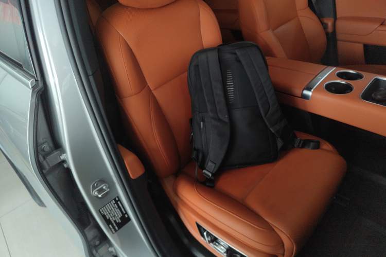 Used Li Auto L8 2023 Air model
