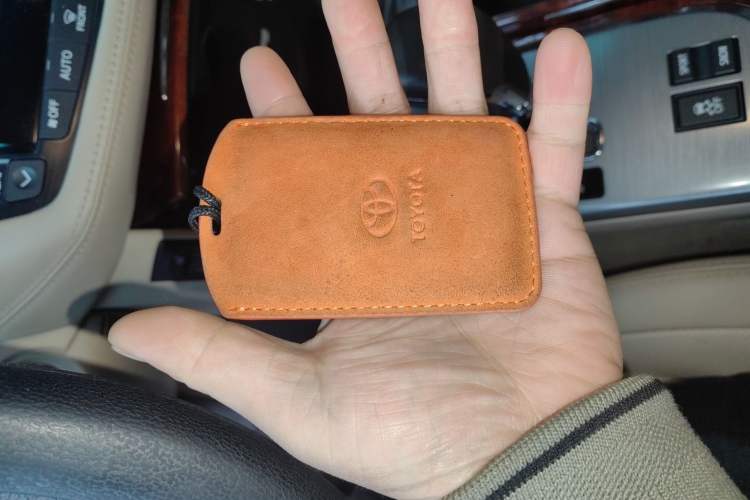 Used Toyota Crown 2012 2.5L Royal Leather Edition