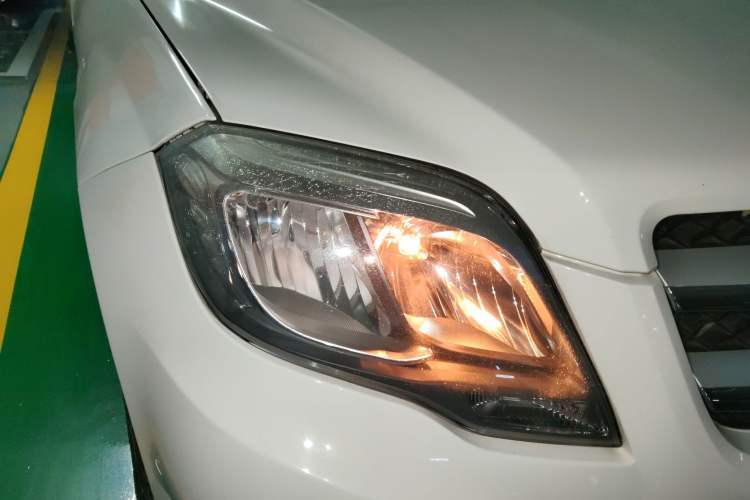 Used Mercedes-Benz GLK-Class 2013 GLK 300 4MATIC Dynamic Sunroof Model
