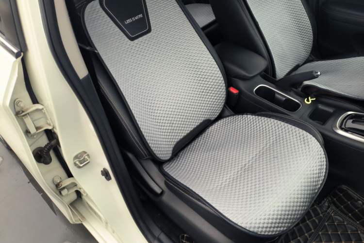 Used Nissan Tiida 2021 1.6L CVT Cool Edition
