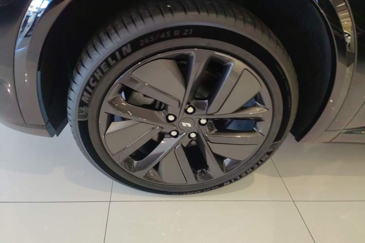 Used Li Auto L9 2024 Ultra Model
