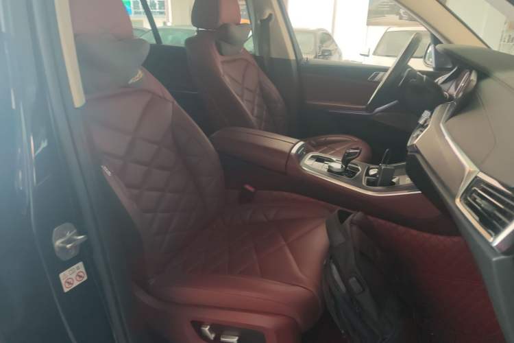 Used BMW X5 2022 Restyled xDrive 30Li Luxury Version M Sport Package