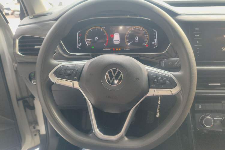 Used Volkswagen Tacqua 2020 1.5L Automatic Yue
