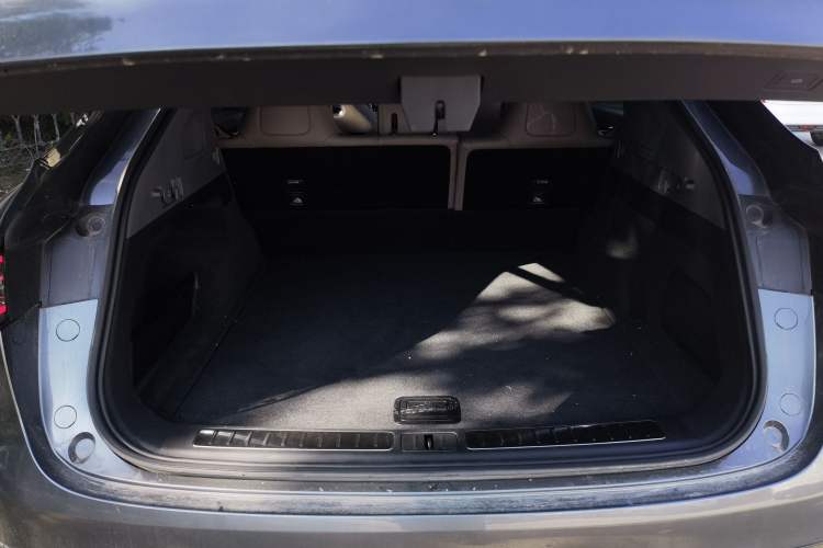 Used Hima Luxeed R7 2025 Range-Extended Version 251 km Max
